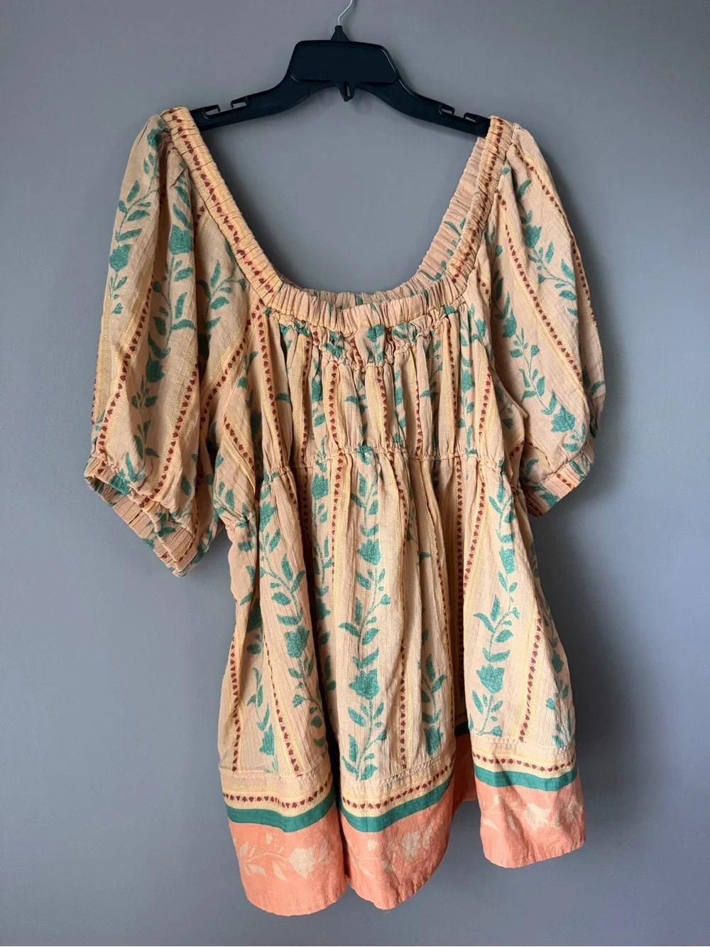 Free People Peasant Tunic with peach and Green Floral Print Santorini size M